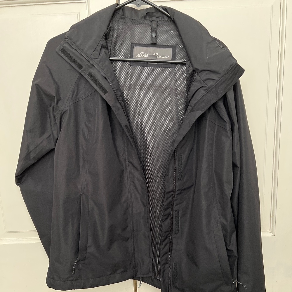 Packable women’s rain jacket